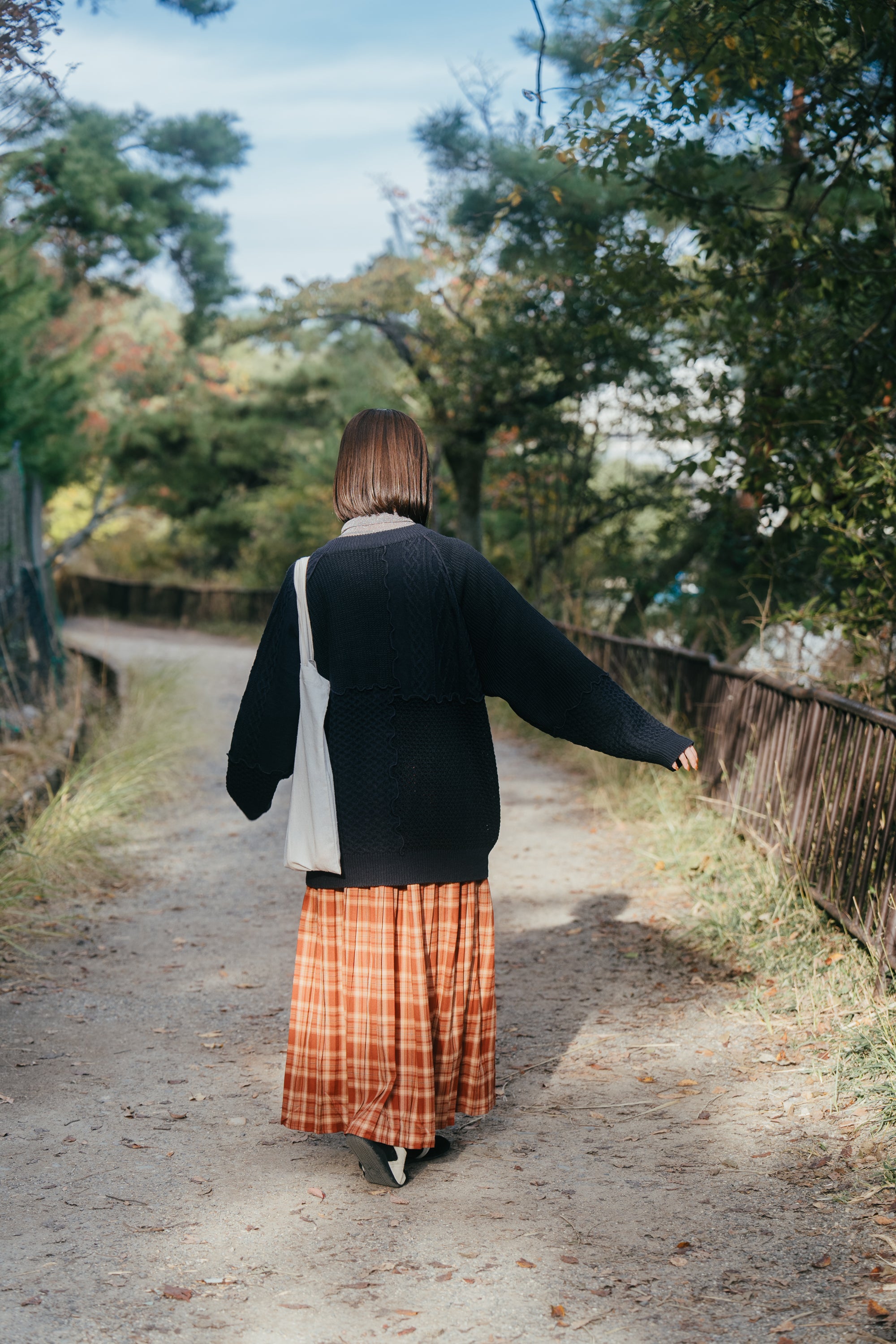 波浪麻花捲針織毛衣｜黑