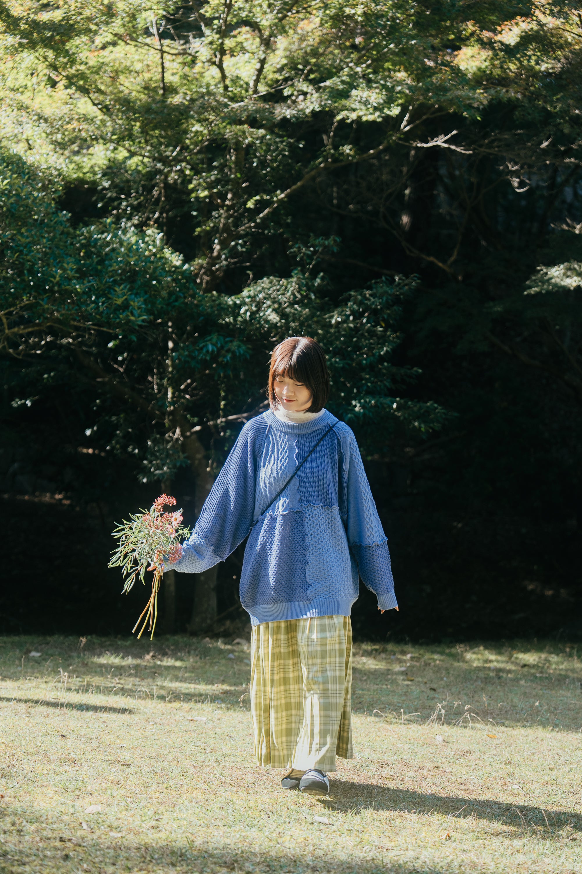 波浪麻花捲針織毛衣｜藍