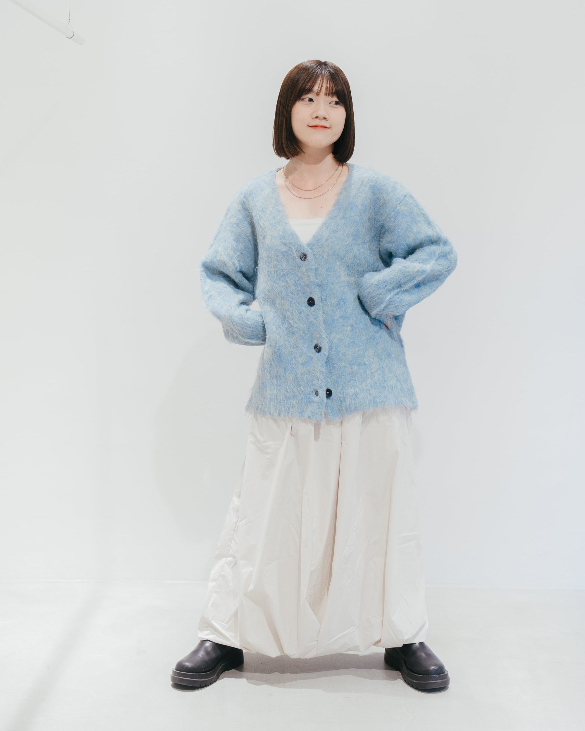 限量💫毛絨絨漸變V領開衫｜藍