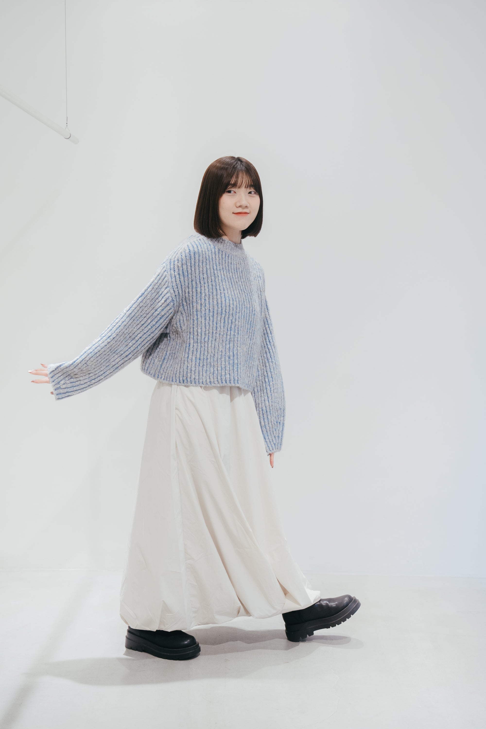 提花條紋短版針織｜淺藍