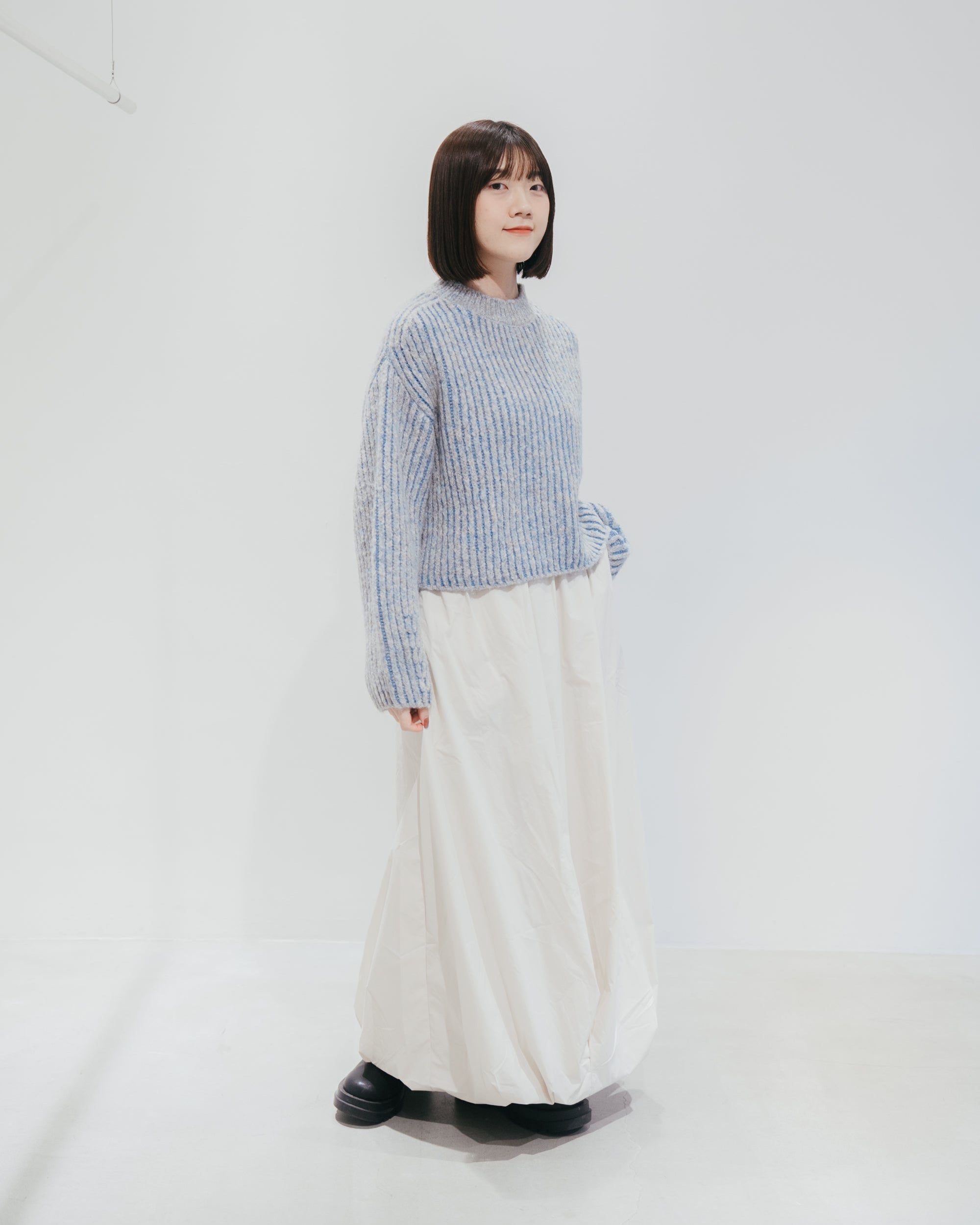 提花條紋短版針織｜淺藍